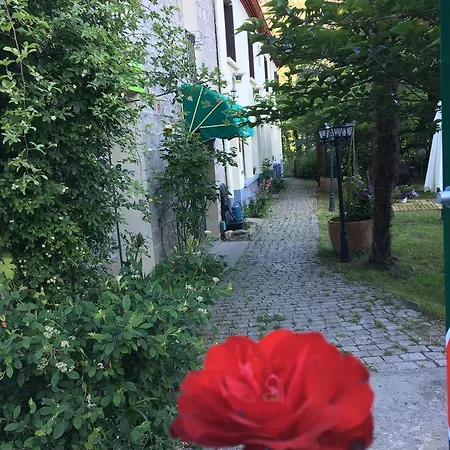 Séjour à la campagne La Mirabelle-casteil Country House Casteil