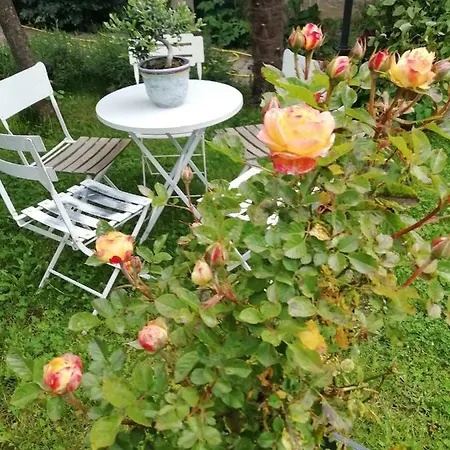 La Mirabelle-casteil Country House Séjour à la campagne